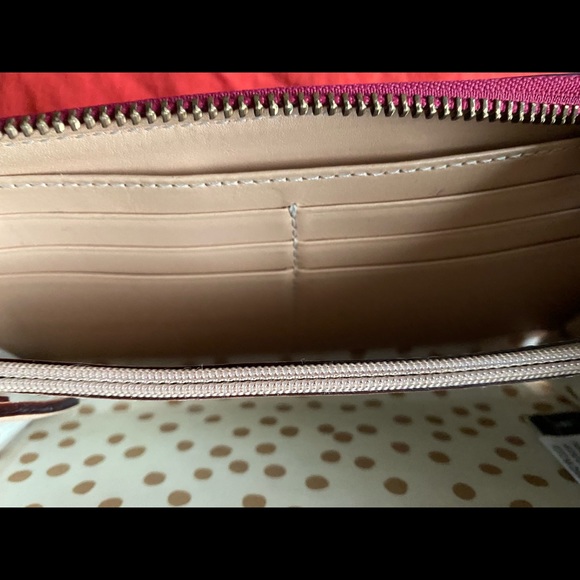 Hot pink large Kate Spade wallet - Picture 4 of 5